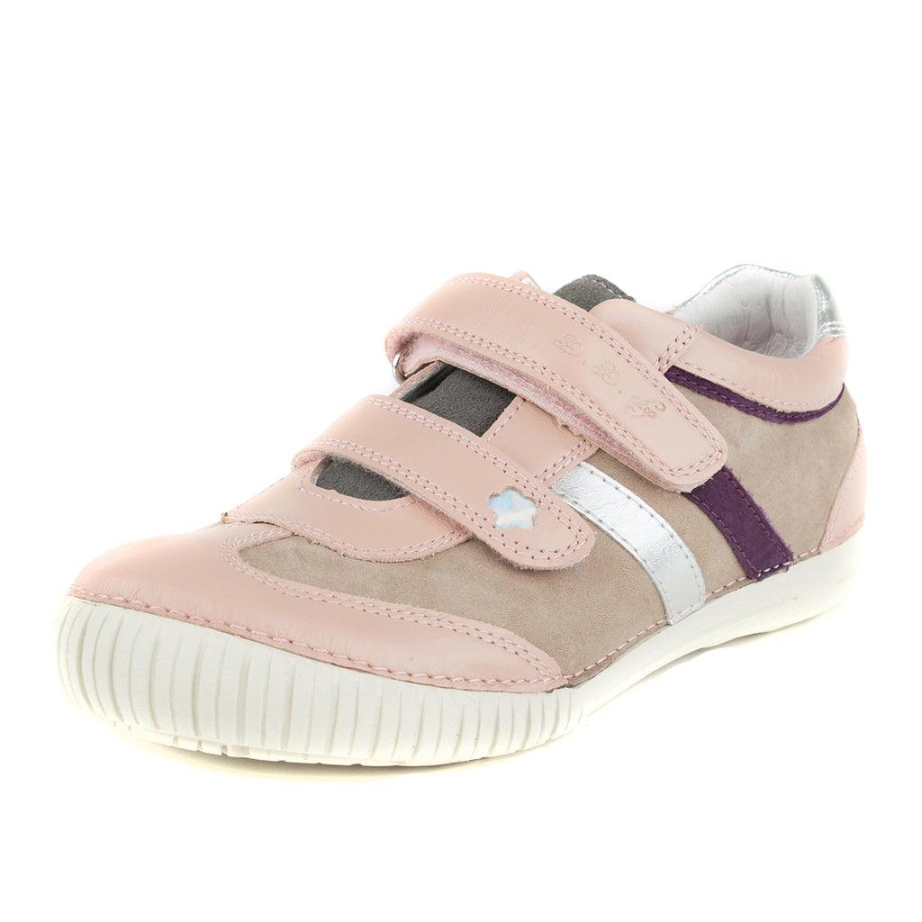 Premium quality shoes with genuine leather lining and upper in beige and light pink with purple and silver stripe and double velcro strap. Thanks to its high level of specialization, D.D. Step knows exactly what your child’s feet need, to develop properly in the various phases of growth. The exceptional comfort these shoes provide assure the well-being and happiness of your child.