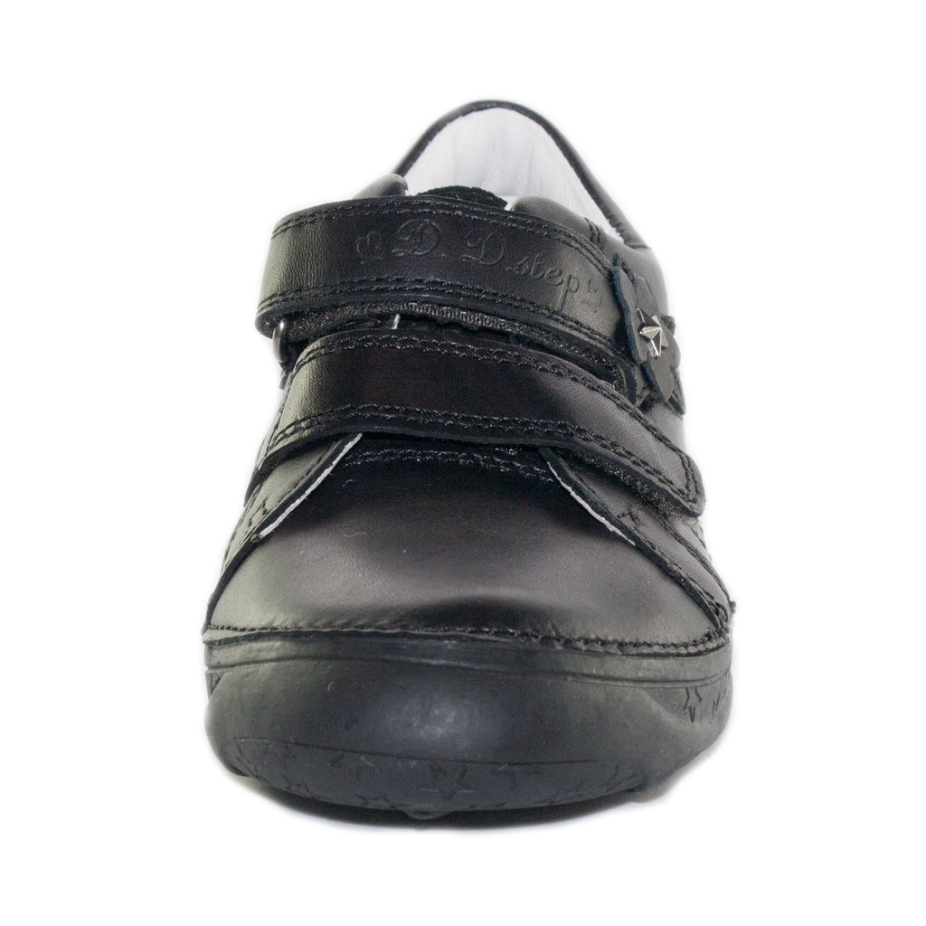 Premium quality shoes with genuine leather lining and upper in shiny black with double velcro strap. Thanks to its high level of specialization, D.D. Step knows exactly what your child’s feet need, to develop properly in the various phases of growth. The exceptional comfort these shoes provide assure the well-being and happiness of your child.