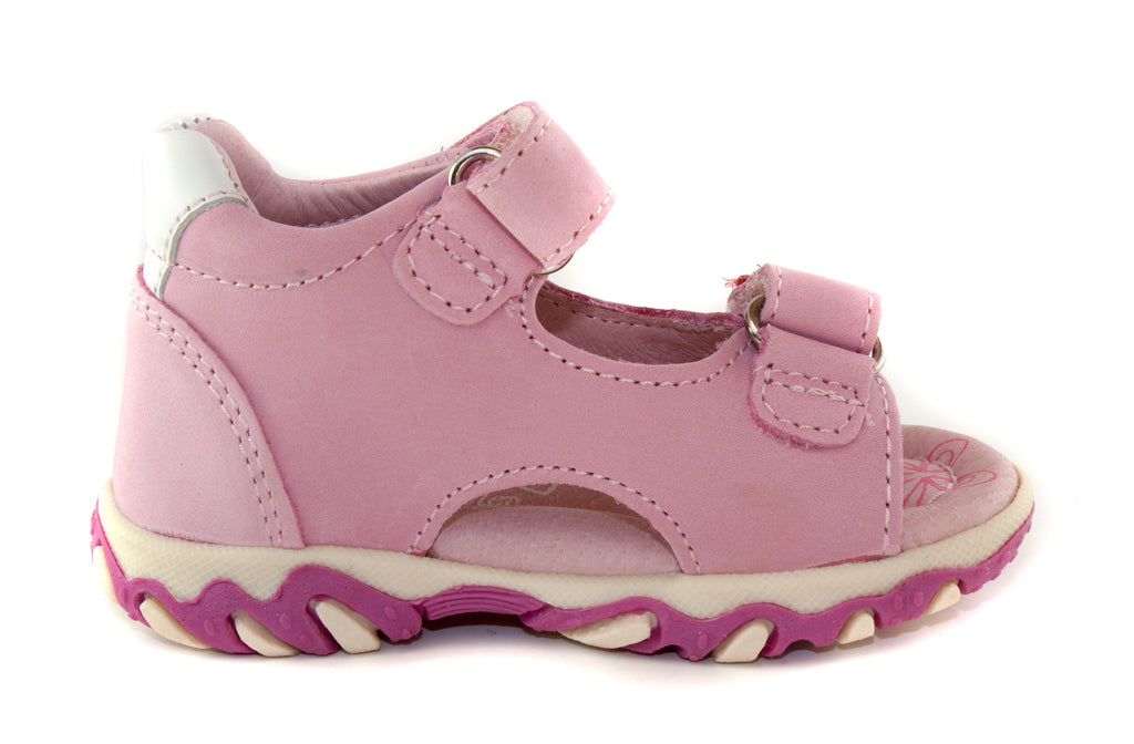 Premium quality first walker sandals with genuine leather lining and upper in baby pink with flowers and double velcro strap. Thanks to its high level of specialization, D.D. Step knows exactly what your child’s feet need, to develop properly in the various phases of growth. The exceptional comfort these shoes provide assure the well-being and happiness of your child.