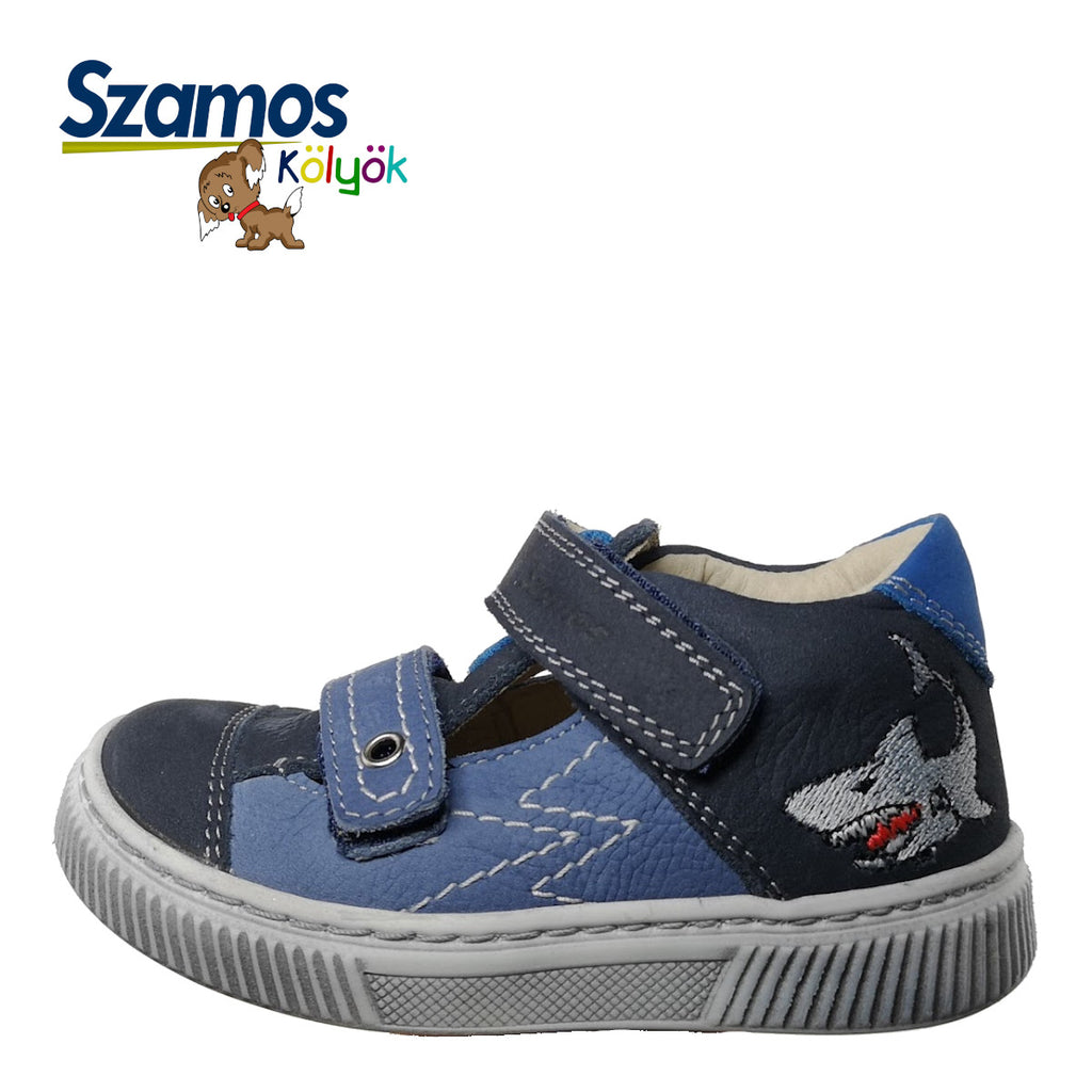 Premium quality sandals made from 100% genuine leather lining and upper, dark and light blue with shark pattern and double velcro strap. This Szamos Kids product meets the highest expectations of healthy and comfortable kids shoes. The exceptional comfort these shoes provide assure the well-being and happiness of your child.